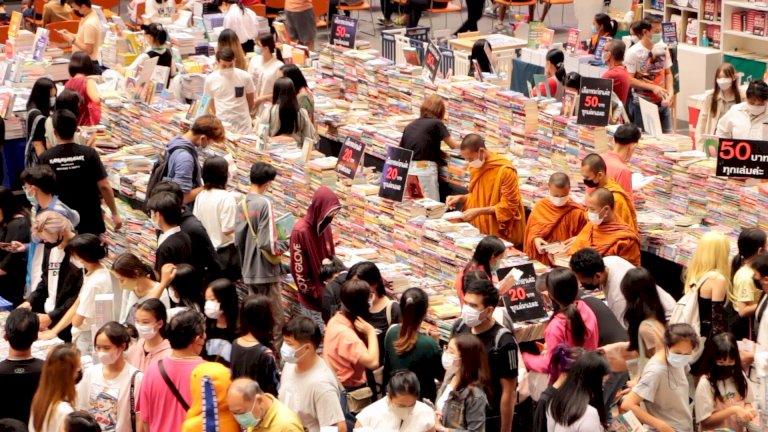 แห่ช้อปงานมหกรรมหนังสืออีสาน-ยอดขายรวมกว่า-7-ล้านบาท