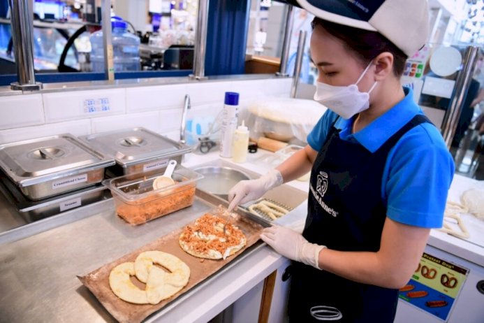 cpf-จับมือกับ-auntie-anne’s-เปิดเมนูพิเศษ-plant-based-บวกพิซซ่าเป็น-meat-zero-pizza-pretzel