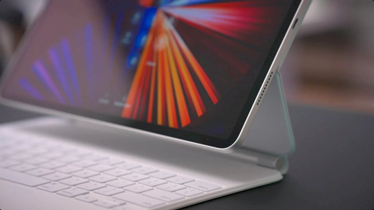 [ลือ]-ipad-pro-ขนาด-14.1-นิ้ว-จอ-mini-led-และ-promotion-อยู่ในช่วงกำลังพัฒนา