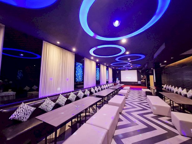 r-&-b-karaoke-แหล่งรวมความบันเทิงของคนกรุง-ครบทุกสีสันรองรับทุกไลฟ์สไตล์