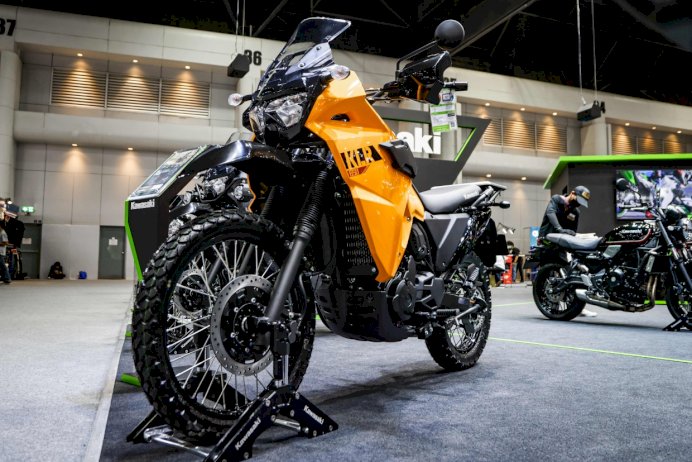 8-คัน-adv-touring-“ตัวเริ่ม”-ในงาน-motor-expo-2022-|-the-39th-thailand-international-motor-expo-2022